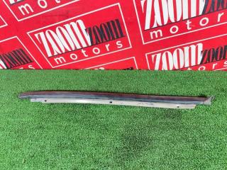 Молдинг лобового стекла передний правый TOYOTA MARK II WAGON QUALIS 1997-2002