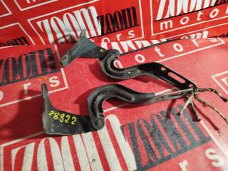 Запчасть петля (шарнир капота) HONDA EDIX 2004-2006