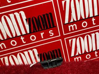 Запчасть клипса бампера передняя правая HONDA FIT 2001-2007