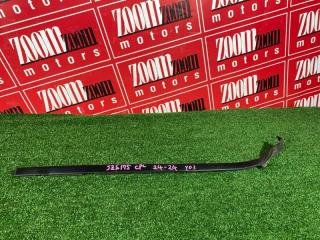 Молдинг лобового стекла передний правый TOYOTA CROWN 1999-2007