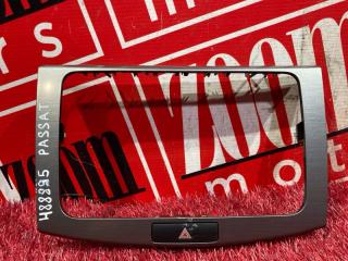 Рамка магнитолы VOLKSWAGEN PASSAT 2010-2015 контрактная Рамка магнитолы VOLKSWAGEN PASSAT 2010-2015