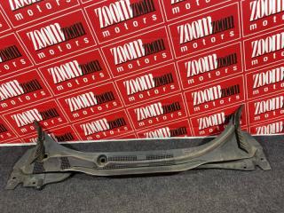 Фото запчасти решетка под лобовое стекло HONDA VEZEL 2013-2021 контрактная запчасть Запчасть решетка под лобовое стекло HONDA VEZEL 2013-2021