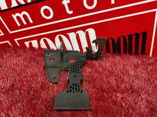 Замок капота передний AUDI A4 2004-2009 контрактная Замок капота передний AUDI A4 2004-2009