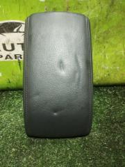 Запчасть подлокотник AUDI Q3 2012