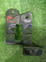 Фото запчасти кронштейн передний правый INFINITI Q50 2017 контрактная запчасть Запчасть кронштейн передний правый INFINITI Q50 2017