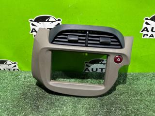 Запчасть консоль магнитофона HONDA FIT SHUTTLE 2010