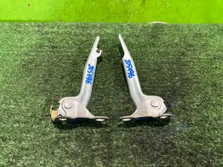 Запчасть петля капота TOYOTA VITZ 2005