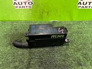 Запчасть блок предохранителей передний правый MAZDA BONGO FRIENDEE 2000