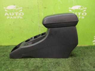 Запчасть бардачок между сиденьями PONTIAC VIBE 2004