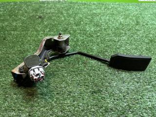 Фото запчасти педаль газа NISSAN ELGRAND 2007 контрактная запчасть Запчасть педаль газа NISSAN ELGRAND 2007