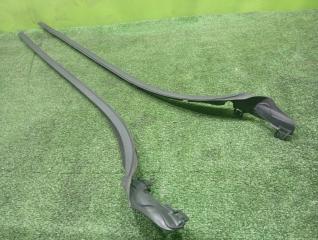 Запчасть молдинг стекла VOLVO S60 2013