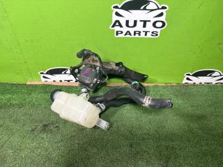 Запчасть помпа инвертора TOYOTA PRIUS 2011