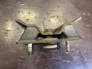 Запчасть подушка акпп Toyota LAND CRUISER 1998