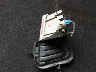 Повторитель в бампер правый TOYOTA AQUA NHP10 52-250 2 ракурс