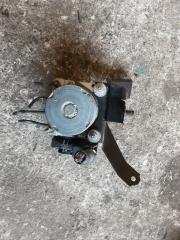 Блок abs TOYOTA AVENSIS AZT255 1AZFSE 44510-05050 3 ракурс