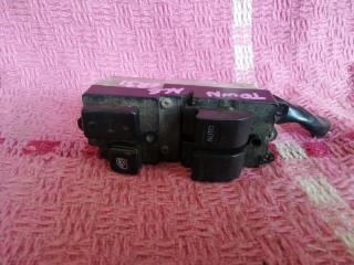 Запчасть пульт стеклоподъемника передний правый TOYOTA TOWN ACE