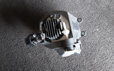 Туманка левая TOYOTA CROWN GRS211 81220-30370 3 ракурс