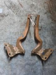 Петля капота NISSAN DUALIS NJ10 MR20DE 1 ракурс Петля капота NISSAN DUALIS NJ10 MR20DE 1 ракурс