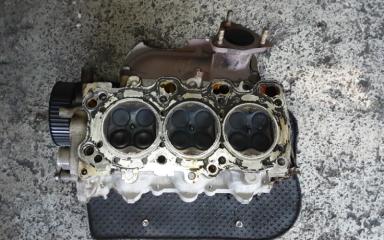 Головка блока цилиндров передняя MAZDA MILLENIA TA5P KL 4 ракурс