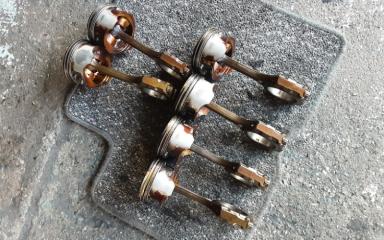 Поршень MAZDA MILLENIA TA5P KL 3 ракурс
