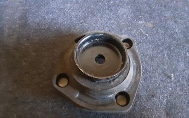 Чашка стойки левая задняя TOYOTA COROLLA AE101 48071-12080 2 ракурс