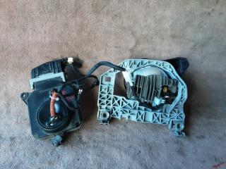 Туманка правая TOYOTA PRIUS ZVW55 4 ракурс