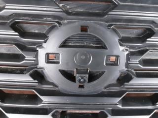 Решетка радиатора NISSAN NV350 CARAVAN E26 2 ракурс