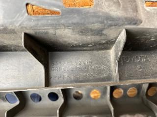 Решетка бамперная TOYOTA IST NCP115 53111-52510 3 ракурс