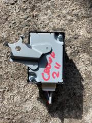 Блок управления дверьми TOYOTA CROWN AWS211 8974030400 2 ракурс