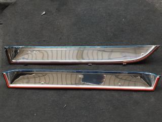 Ветровик правый ELF NKR81