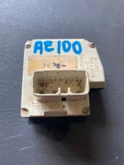 Часы TOYOTA COROLLA AE100 2 ракурс