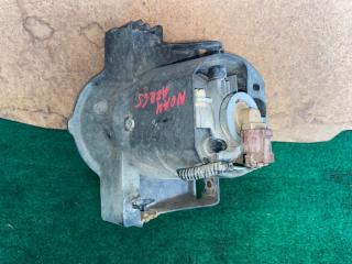 Туманка правая TOYOTA NOAH AZR65 81211-13040 2 ракурс
