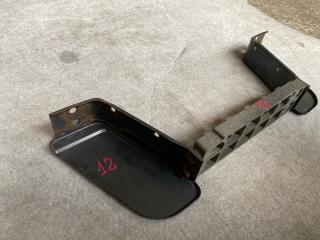 Подножка задняя левая CANTER FD70BB