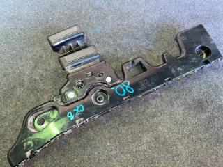 Крепление бампера правое заднее MAZDA CX-8 K131-502H1 2 ракурс