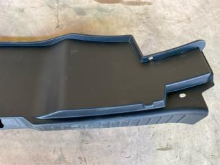 Накладка замка багажника MAZDA CX-8 KG2P K131-6889X 2 ракурс