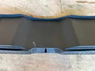 Накладка замка багажника MAZDA CX-8 KG2P K131-6889X 3 ракурс
