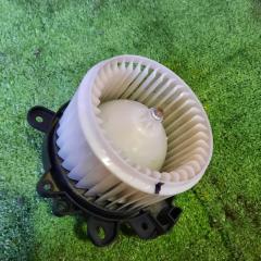 Мотор печки MAZDA SCRUM DG64V 7425068H00 3 ракурс