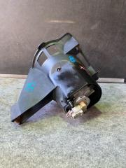Туманка правая TOYOTA PORTE NNP11 81211-13040 3 ракурс