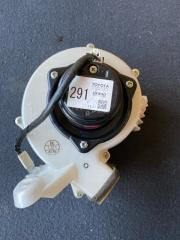 Мотор охлаждения батареи TOYOTA PRIUS NHW20 8713047070 2 ракурс