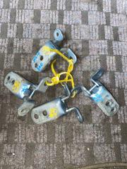 Петля дверная передняя TOYOTA PROGRES JCG10 1 ракурс
