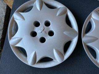 Колпаки на колеса MITSUBISHI GRANDIS NA4W MR594560 3 ракурс