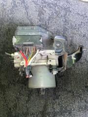 Блок abs TOYOTA CROWN GRS201 4GRFSE 4454030320 2 ракурс