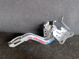 Петля капота TOYOTA SPADE NCP145 2 ракурс
