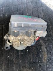 Блок abs TOYOTA CROWN GRS201 4GRFSE 44540-30330 2 ракурс