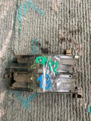 Запчасть тормозные колодки переднее TOYOTA NOAH