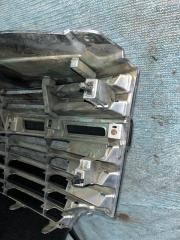 Решетка радиатора NISSAN ELGRAND PNE52 62312 5 ракурс