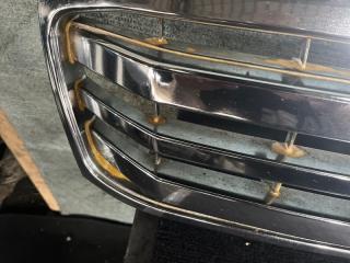 Решетка радиатора TOYOTA LAND CRUISER UZJ100 725B2FJ100 5 ракурс
