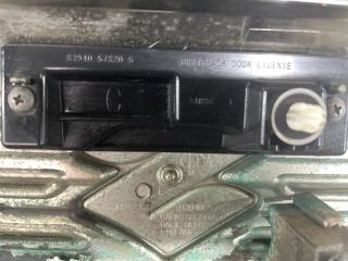 Накладка 5-й двери SUZUKI SOLIO MA36S 83940-57S20-5 5 ракурс