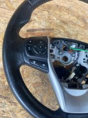 Руль TOYOTA VOXY ZWR80 4 ракурс