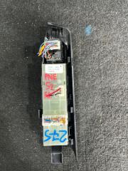 Пульт стеклоподъемника правый передний NISSAN ELGRAND PNE52 3 ракурс Пульт стеклоподъемника правый передний NISSAN ELGRAND PNE52 3 ракурс